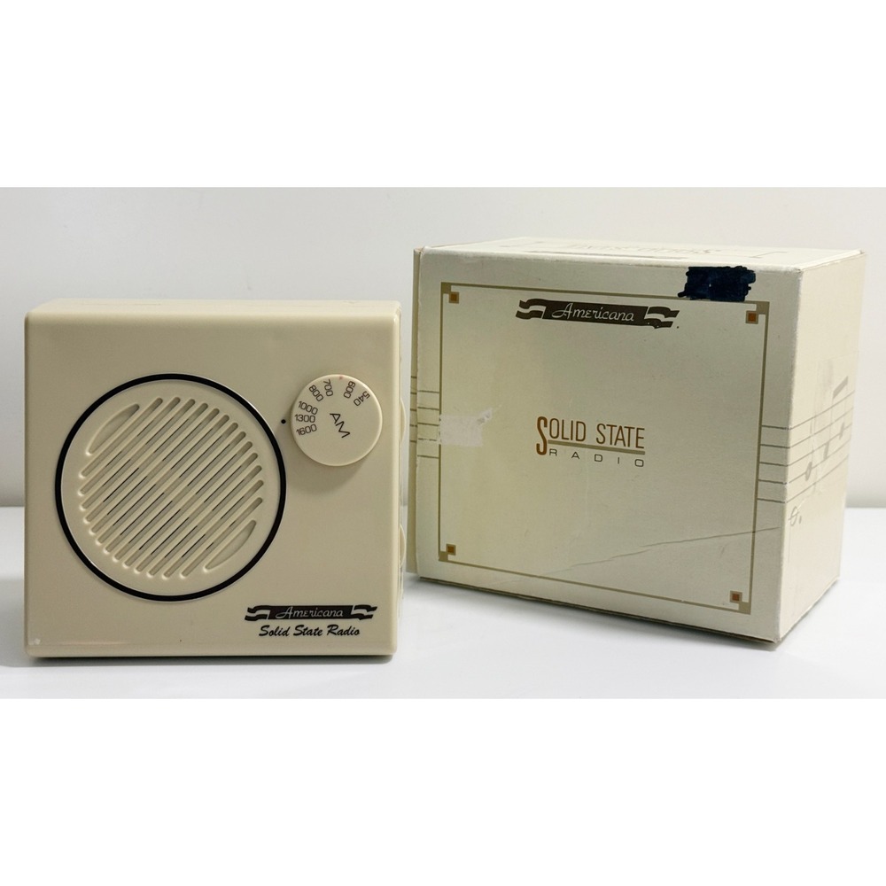 Americana Solid State‎ AM Transistor Radio in Original Box Tested Works Vintage